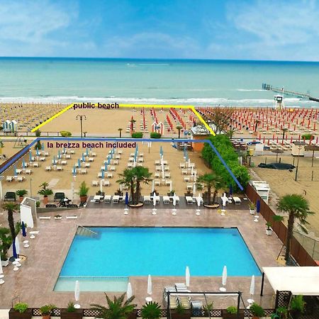 Hotel La Brezza Frontemare Lido di Jesolo Exterior foto